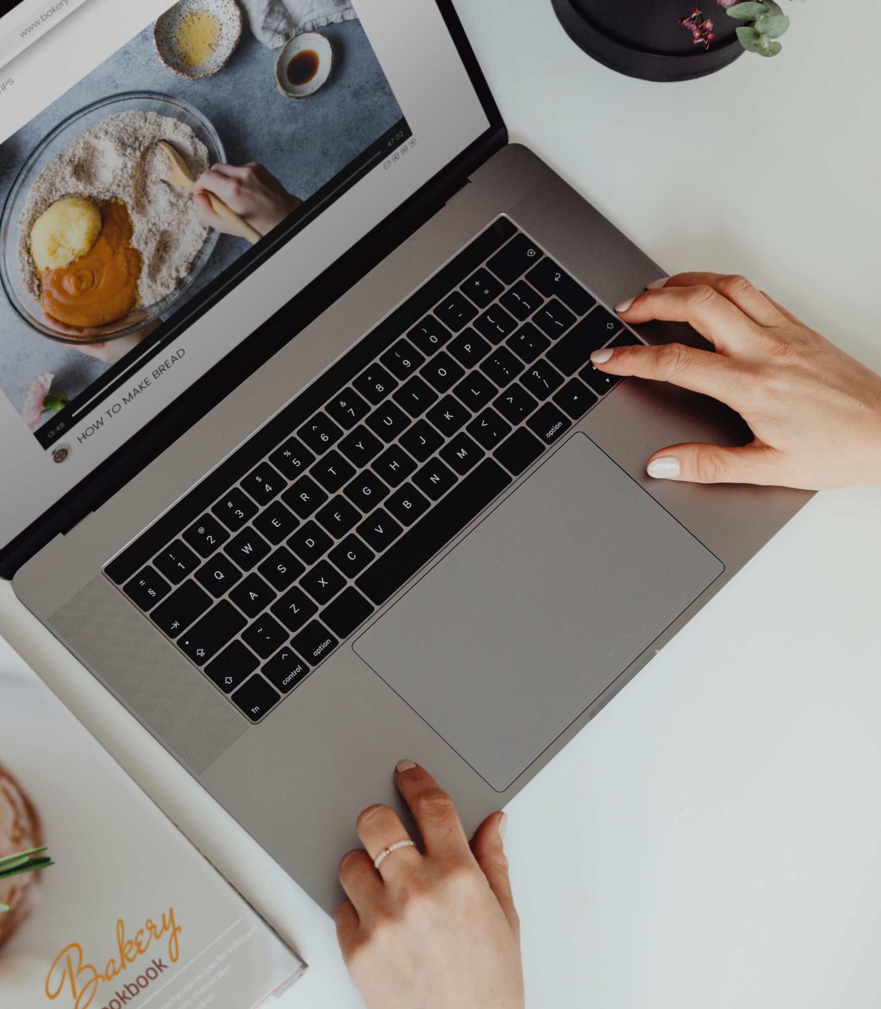 Blogging Versus Paid Advertising